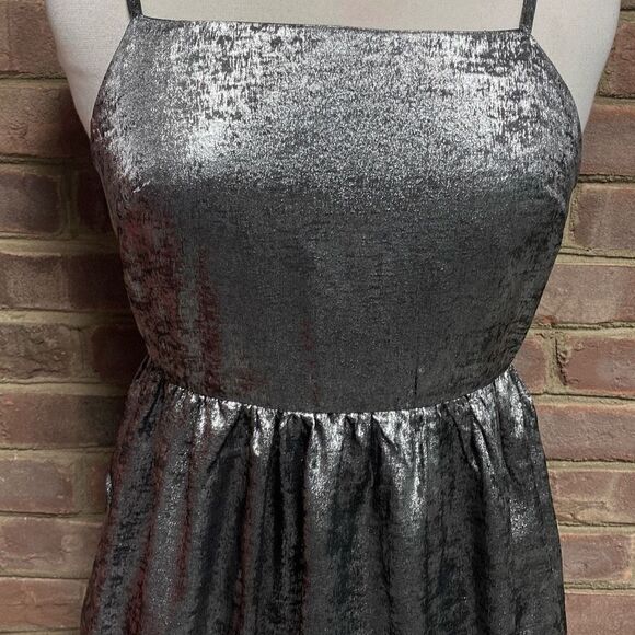 Ontwelfth Silver Shimmer Spaghetti Strap Dress Size Large NEW - Picture 3 of 8